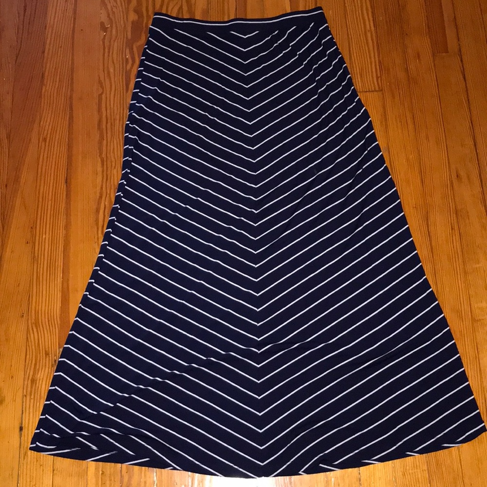 Blue & White Chevron Maxi skirt😍